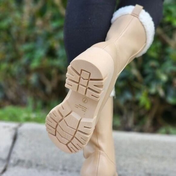 Women's Sherpa Faux Fur Ankle Boot‎ Nude Color - Picture 5 of 5